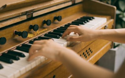 Guest Essay: “The Substitute Organist’s Smart Checklist to Avoid “Oops, Oh, Hmm and But!” by Robert Woodworth